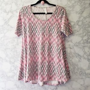 LuLaRoe | Classic Tshirt Sz Small